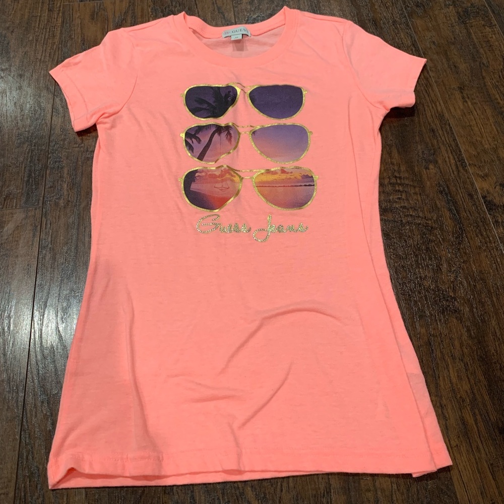 Guess peach top